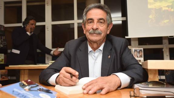 Miguel Ángel Revilla. 