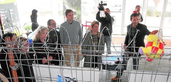 La exposición está instalada en el hall de la UNED. :: P. SÁNCHEZ / AGM    