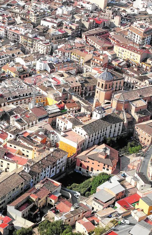 Vista aérea de parte del casco histórico de la ciudad.