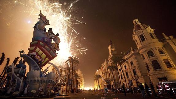 Valencia en Fallas, en una foto de archivo. 