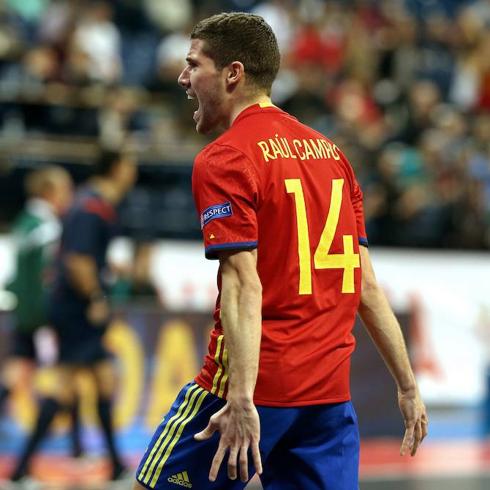 Álex, Bebe y Raúl Campos, convocados para la fase de clasificación del Europeo