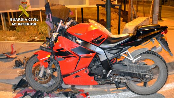 El estado de la moto tras el accidente.