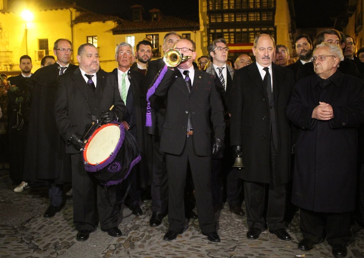 La Ronda llama a sus hermanos