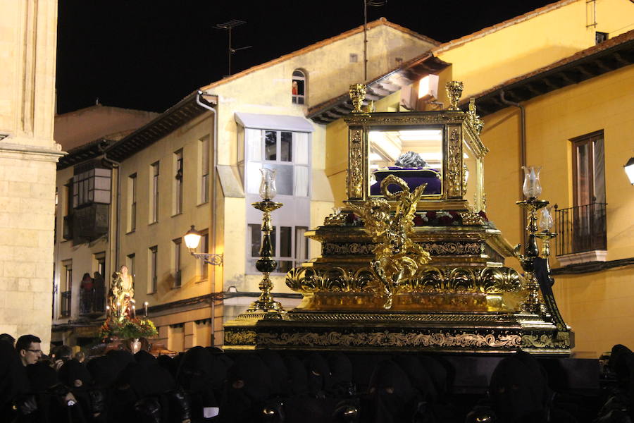 Procesión del Santo Entierro