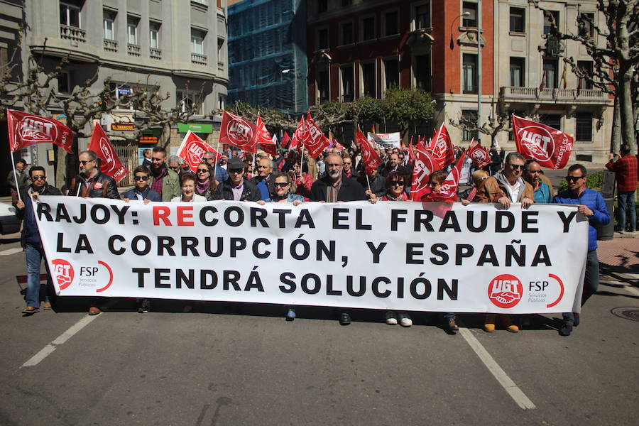 La manifestación del 1 de mayo saca a la calle a cerca de 2.000 persona