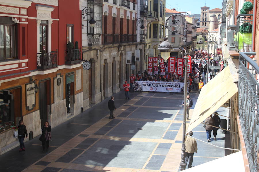 La manifestación del 1 de mayo saca a la calle a cerca de 2.000 persona