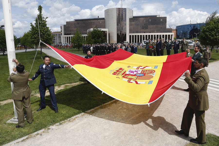 Homenaje en rojigualda