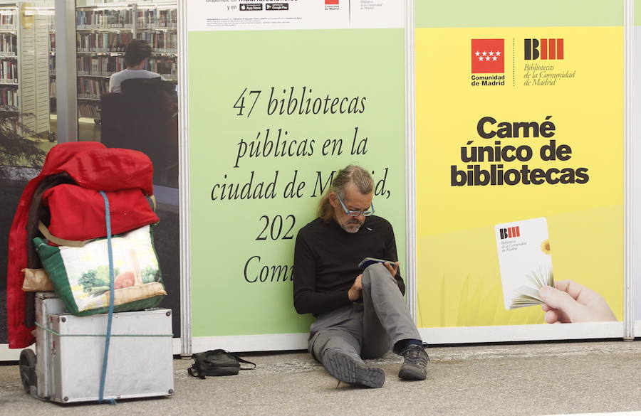 La reina Letizia inaugura la Feria del Libro de Madrid