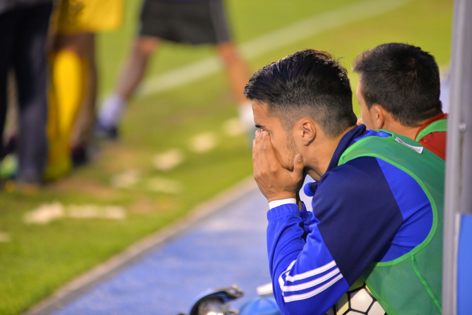 Lágrimas para un descenso