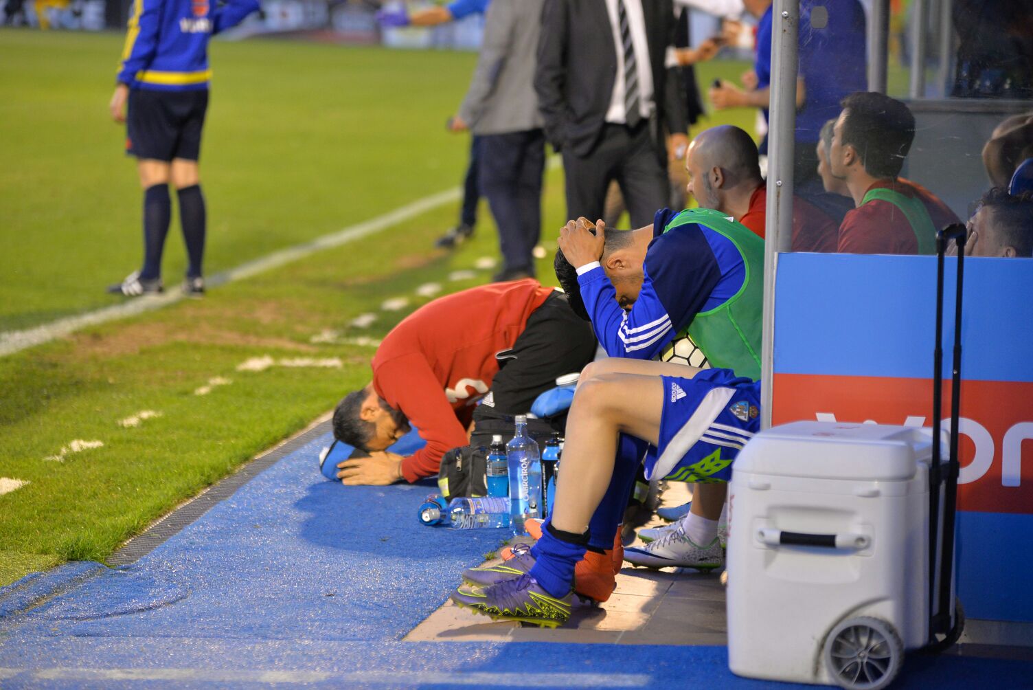 Lágrimas para un descenso