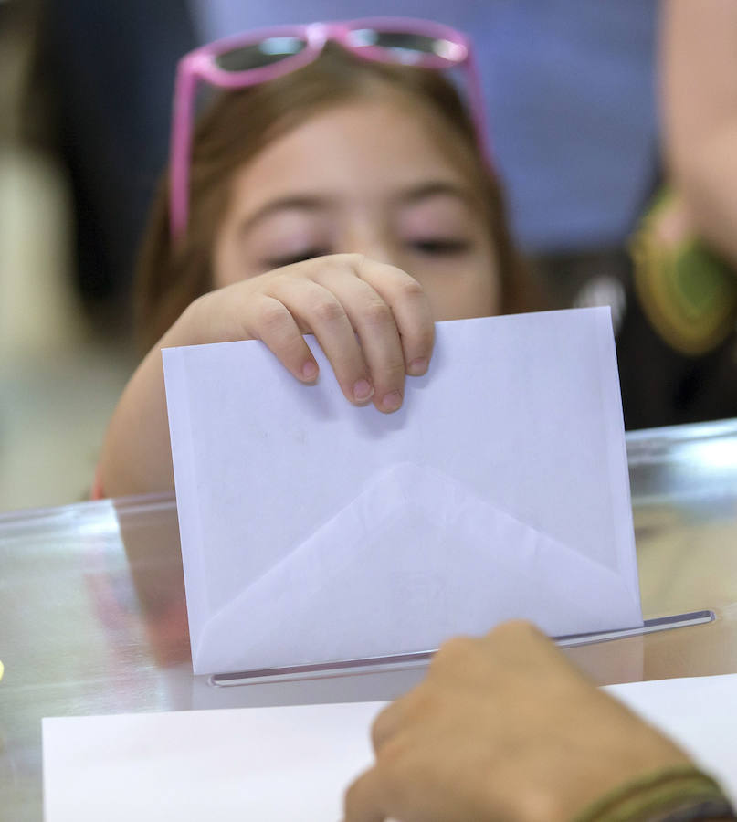 España afronta su cita electoral con mayor incertidumbre