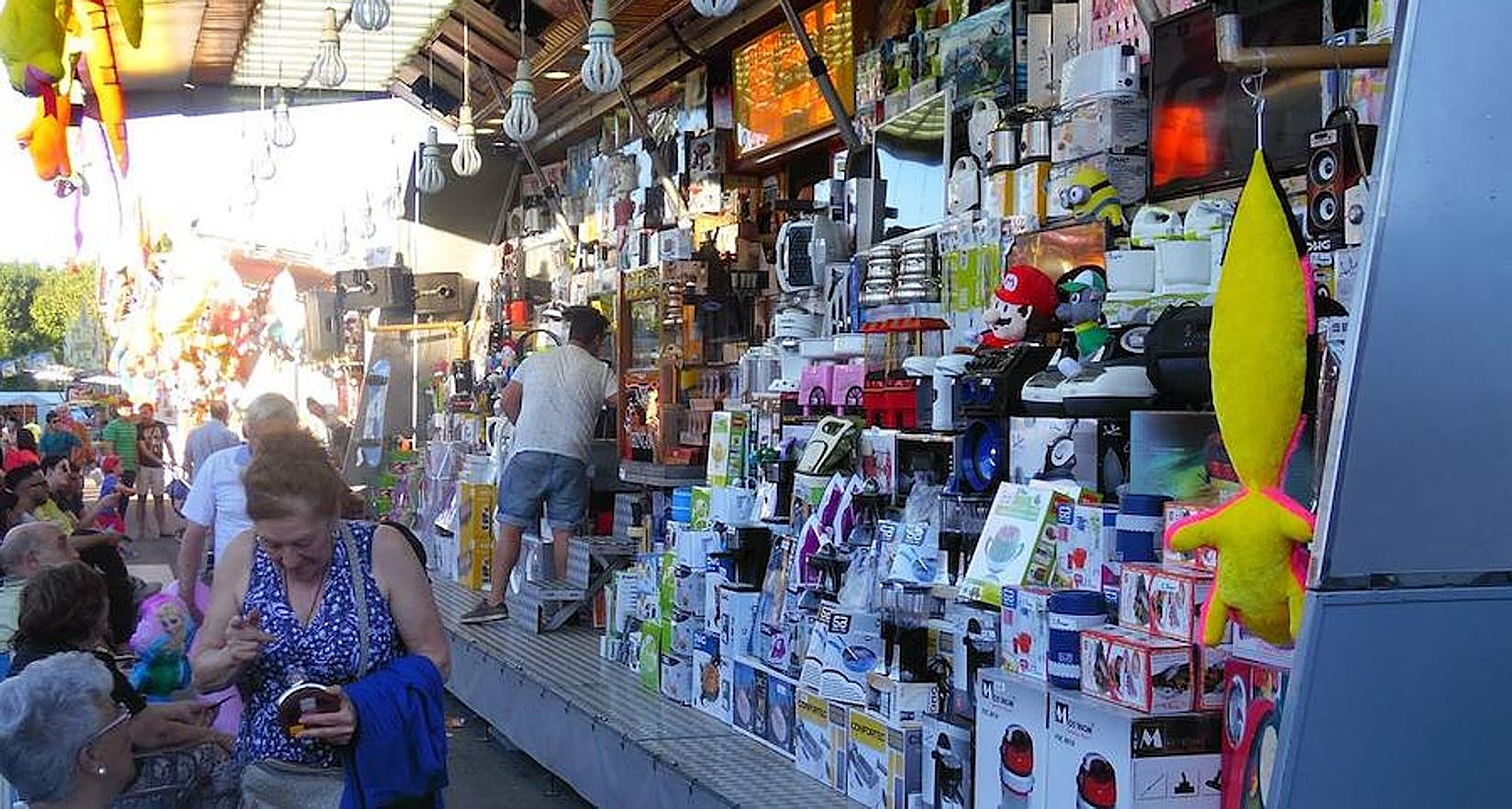 Luces y sonidos en Fiestas