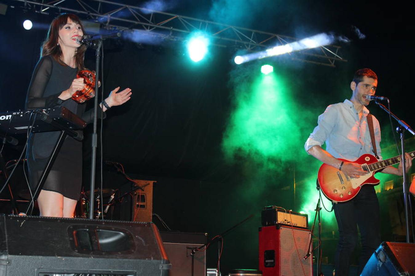 The Bright, por y para León