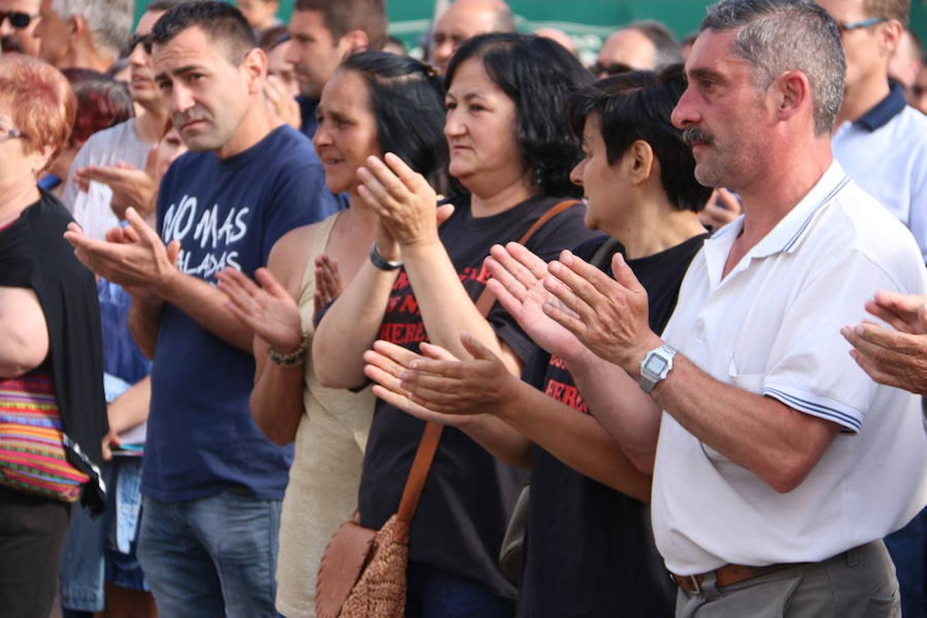 Ciñera sale a la carretera en defensa de la minería