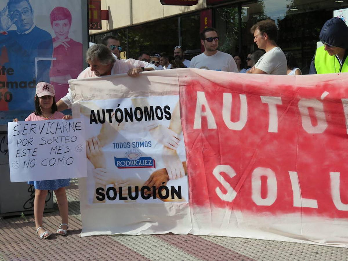 Los autónomos de Embutidos Rodríguez salen a la calle