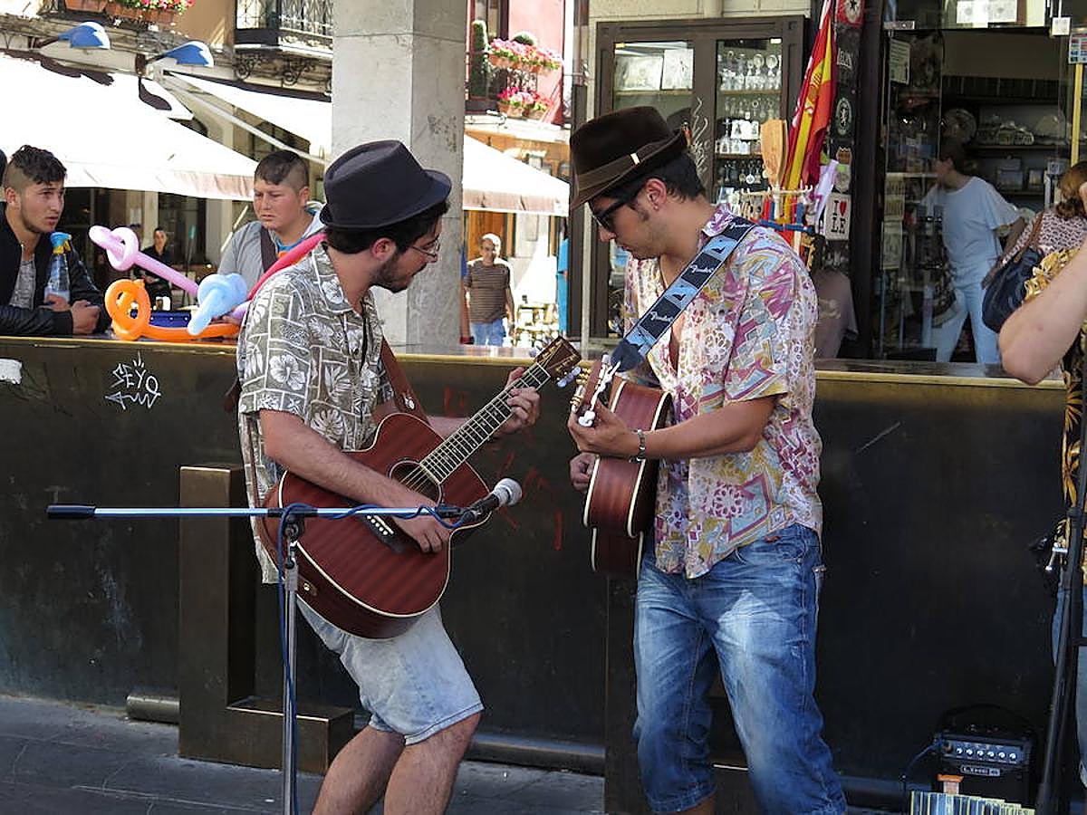Los Blues Lee &#039;hacen el gamberro&#039; en León