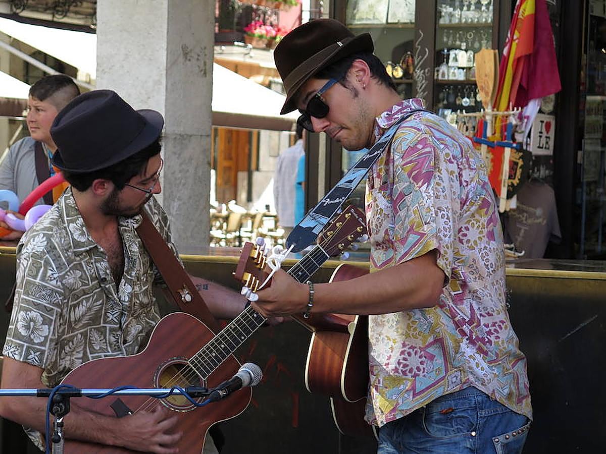 Los Blues Lee &#039;hacen el gamberro&#039; en León