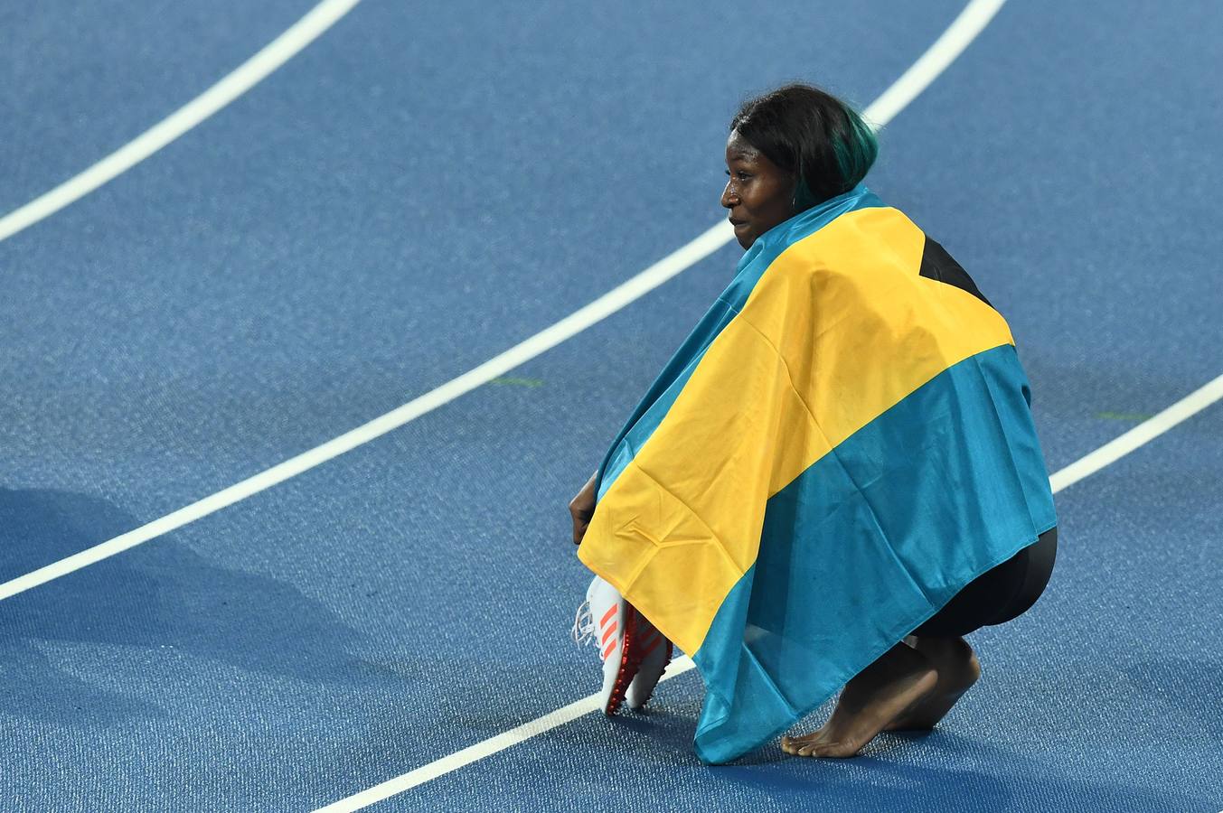 &#039;Superwoman&#039; Shaunae Miller, oro en los 400 femeninos