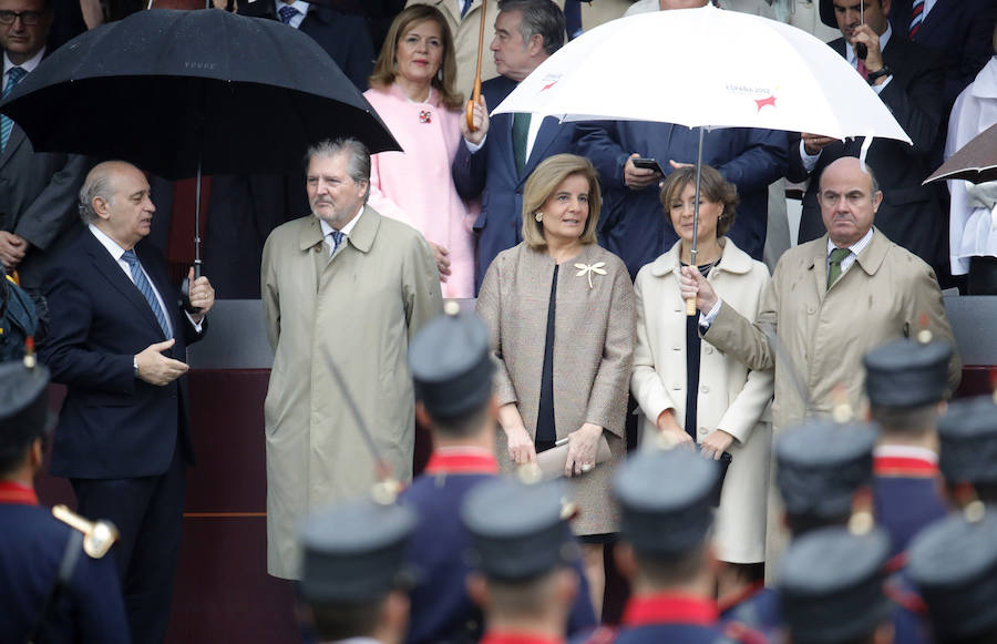 Los ministros de Interior, Jorge Fernández Díaz; Educación, Íñigo Méndez de Vigo; Empleo, Fátima Báñez; Agricultura, Isabel García Tejerina y Economía, Luis de Guidos.