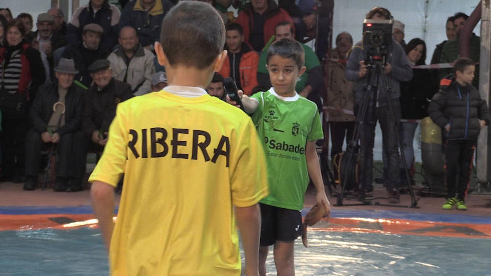 León dividida por la luchar