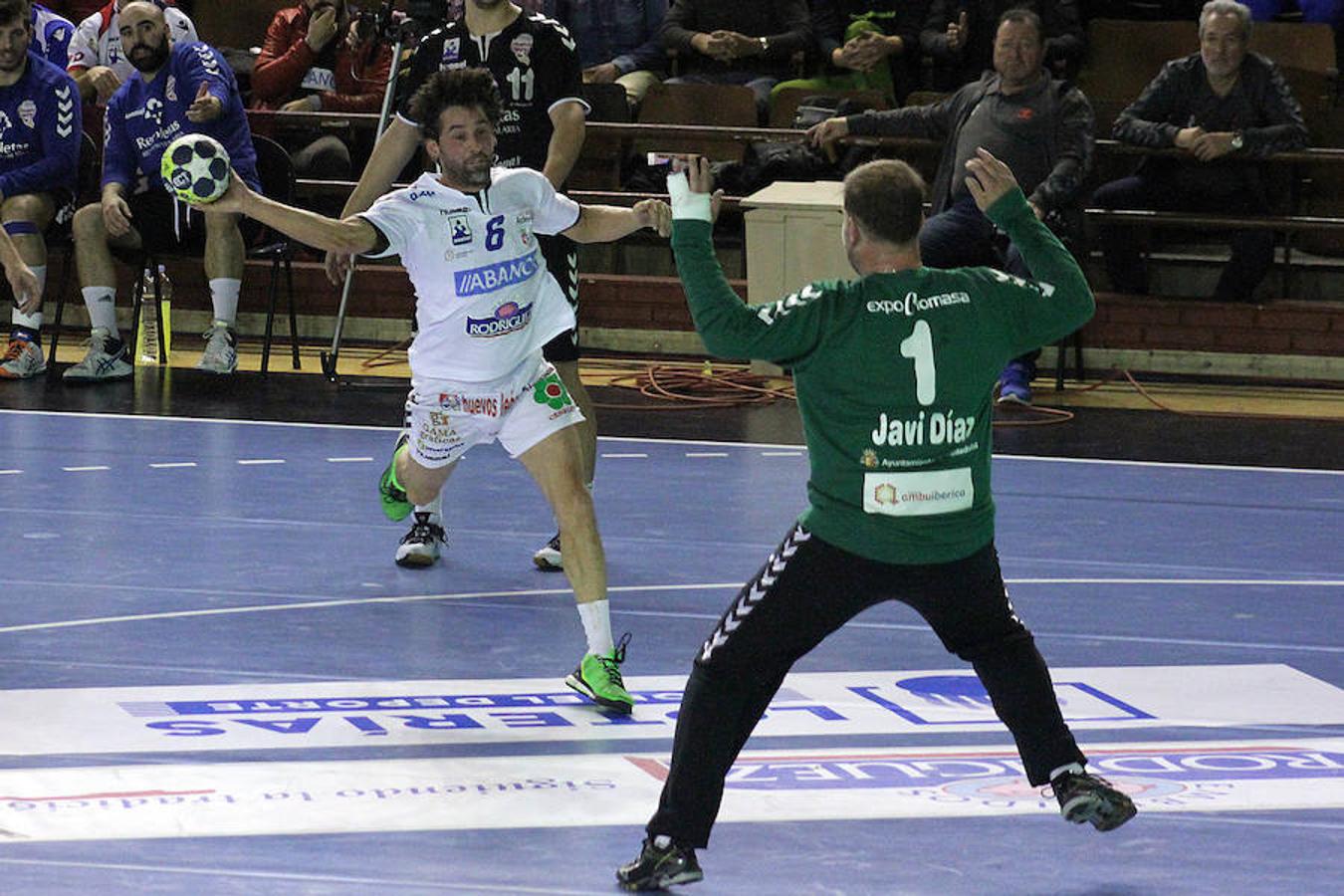 Abanca Ademar 30-24 Atlético Valladolid