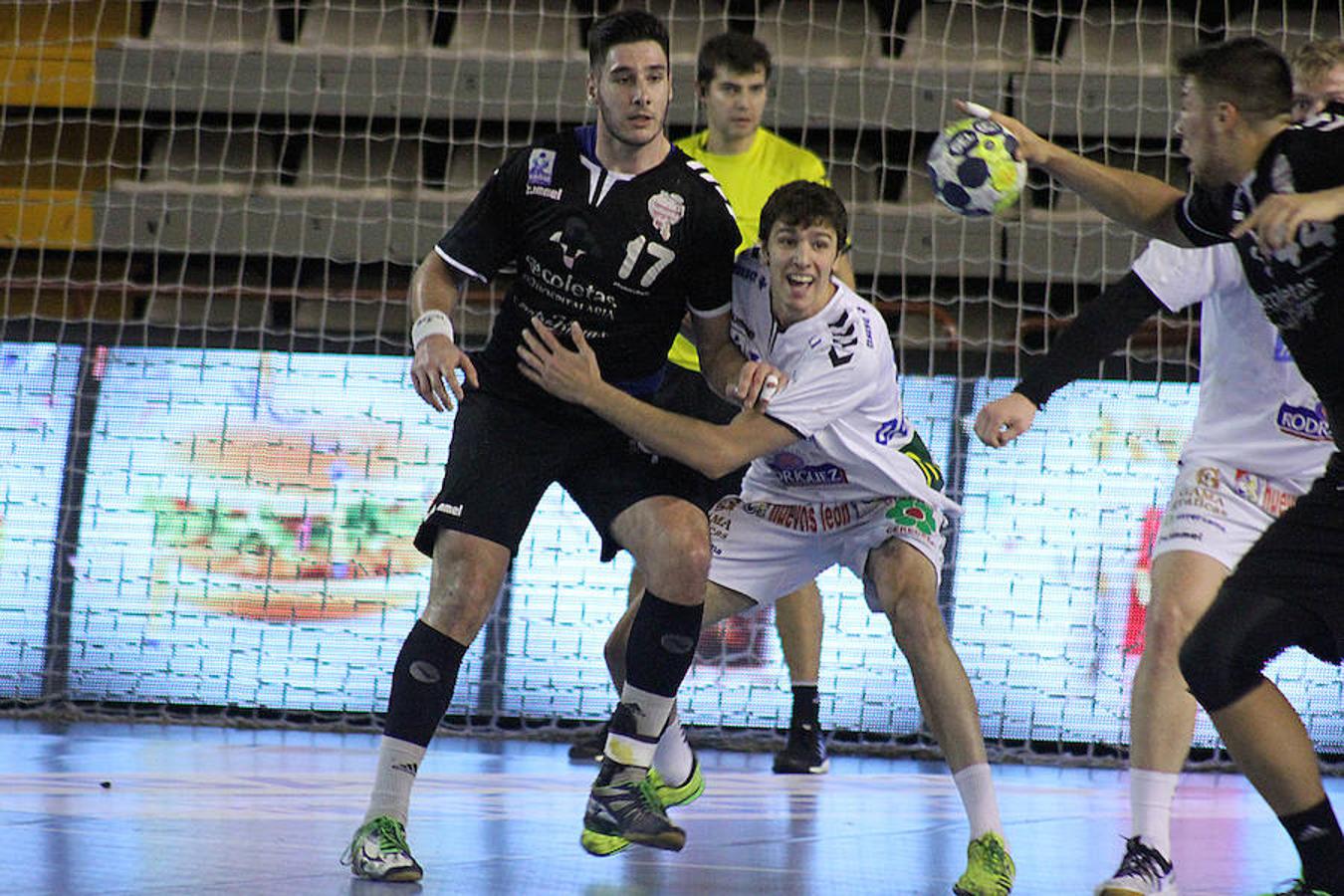 Abanca Ademar 30-24 Atlético Valladolid