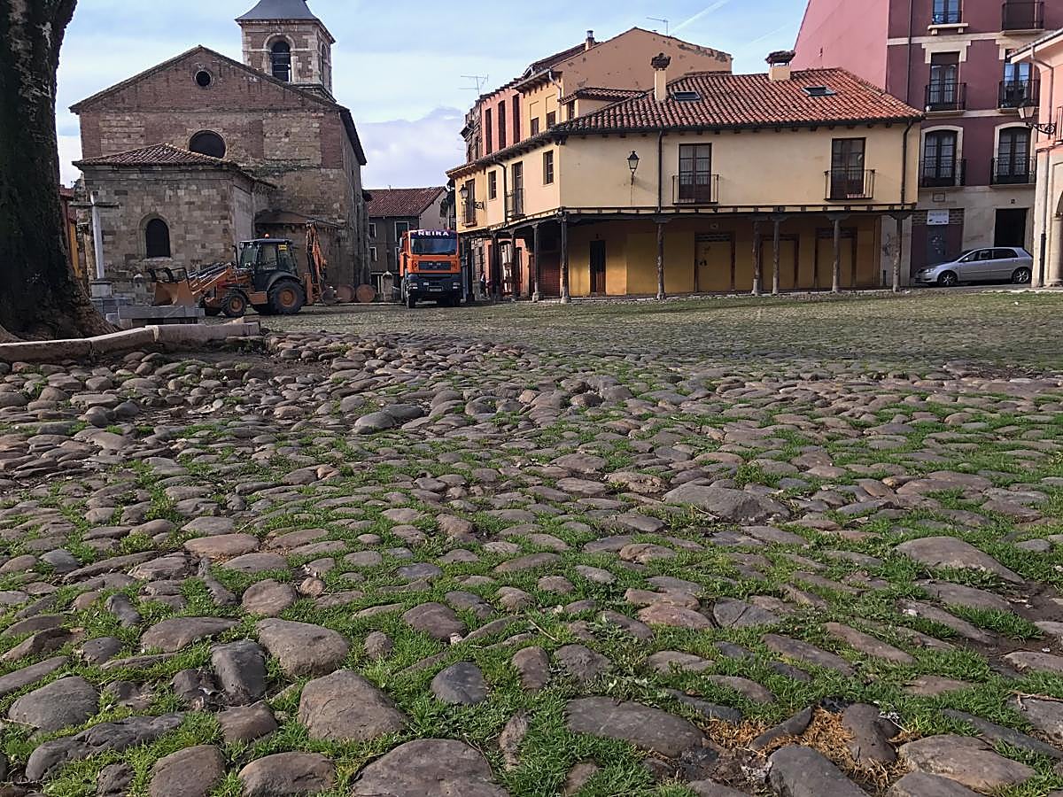 La Plaza del Grano cambia de piel