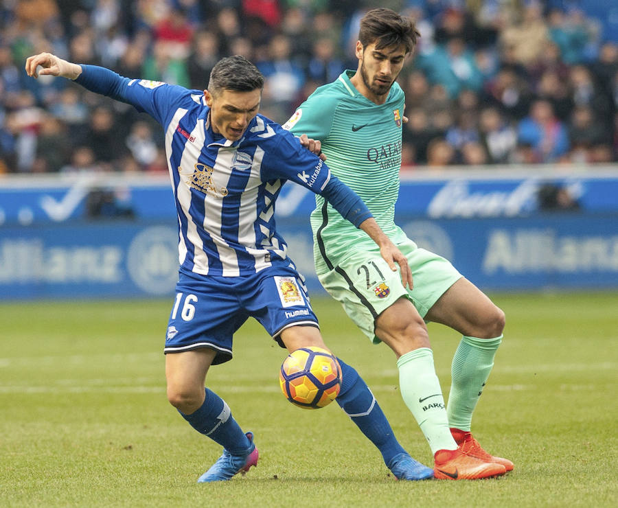 Las mejores imágenes del Alavés-Barcelona