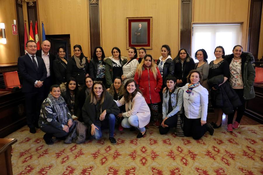 León se suma la Día de la Mujer Trabajadora