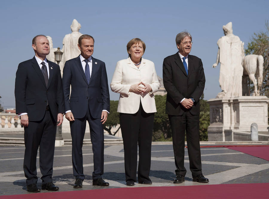 Los 27 líderes europeos reiteran en Roma su compromiso a favor de la unión