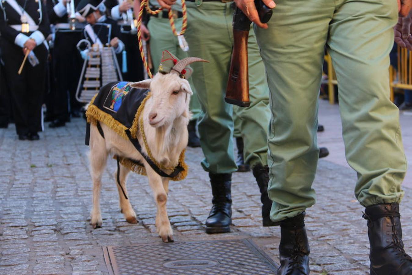 El sol arropa el Sábado de Pasión