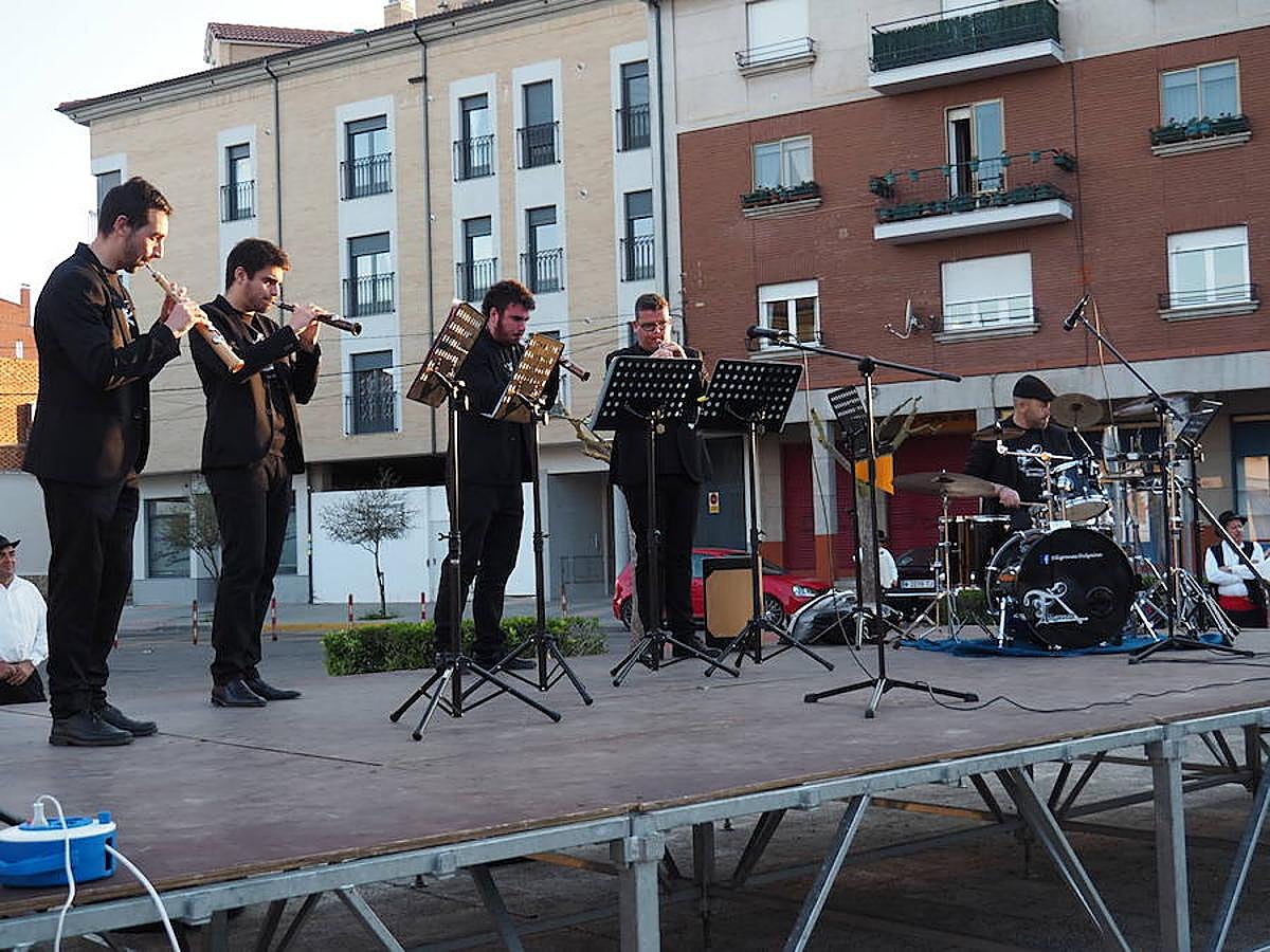 Las dulzainas invaden Veguellina