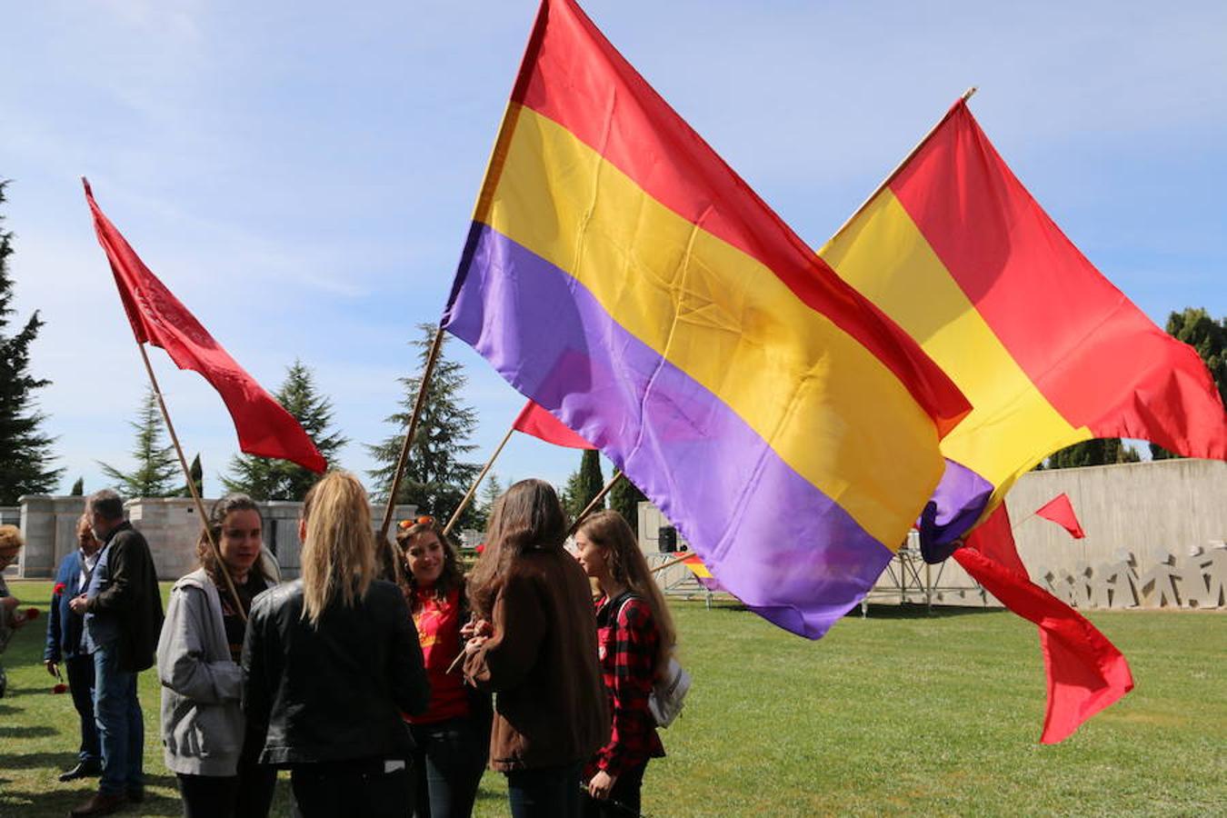 Con la República presente