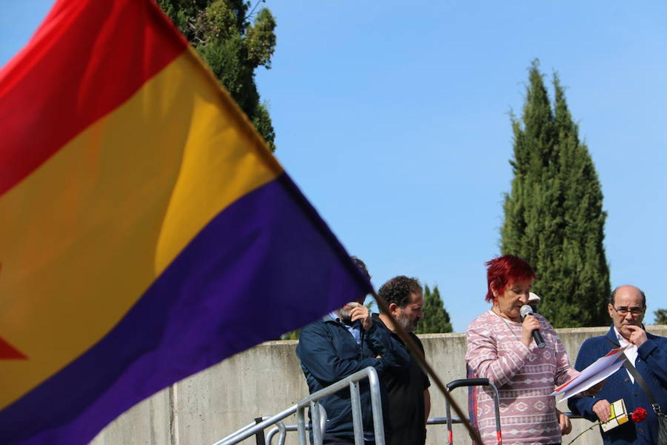 Con la República presente