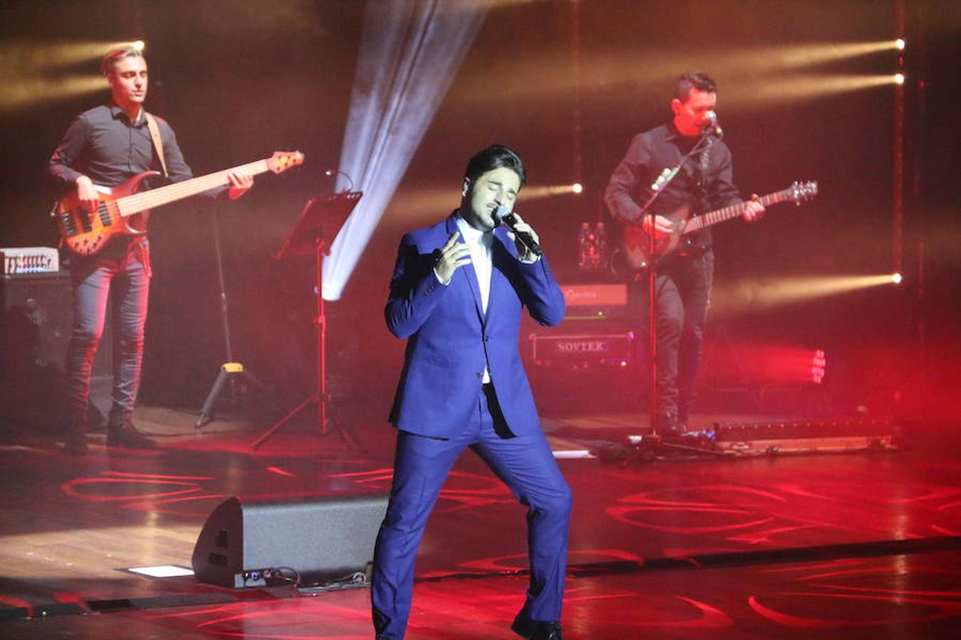 David Bustamante enamora al Auditorio de León