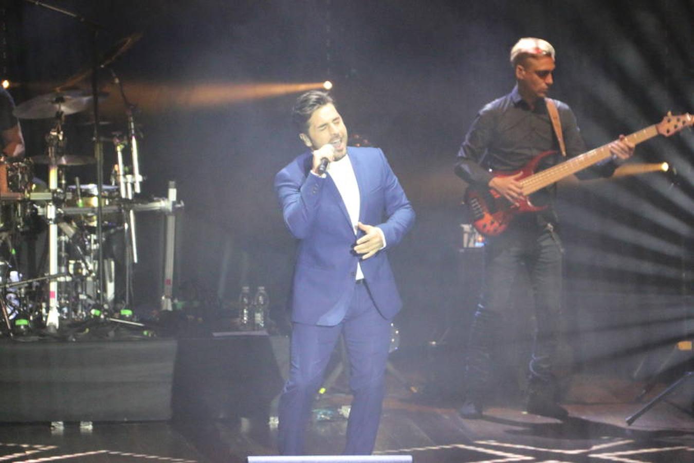 David Bustamante enamora al Auditorio de León