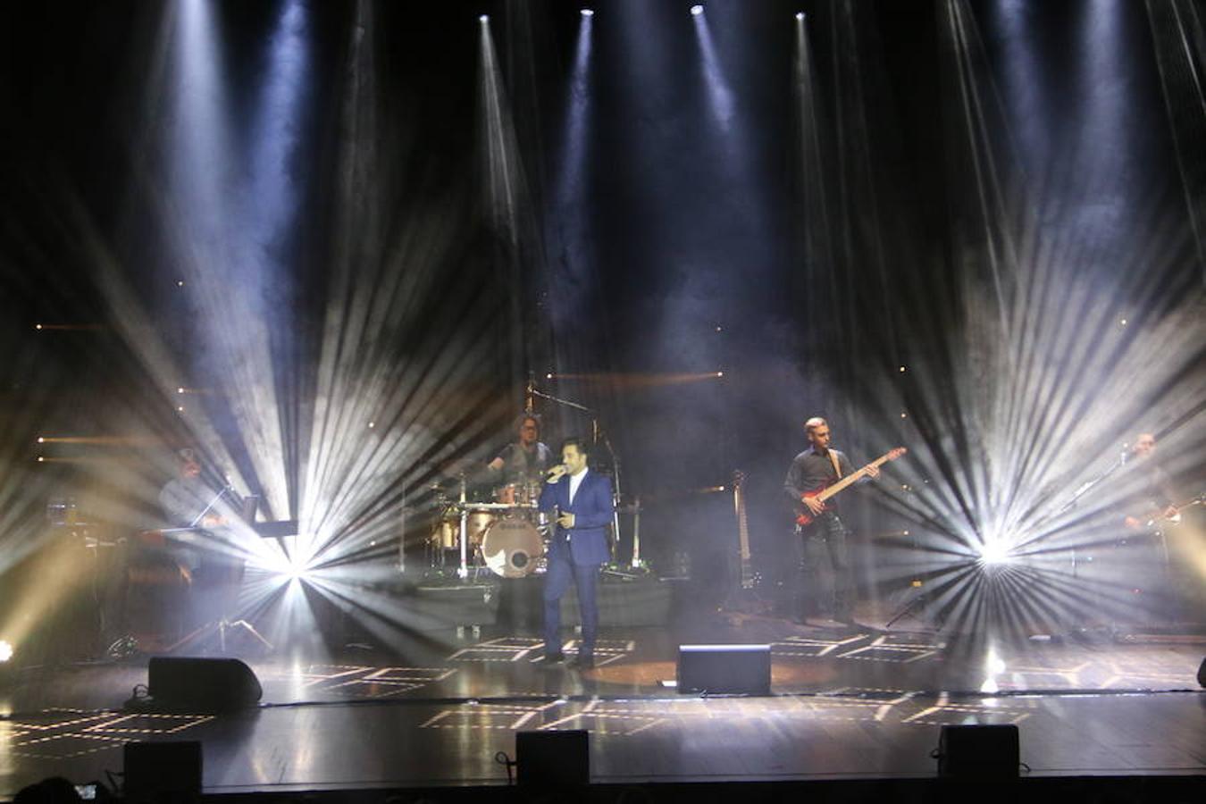 David Bustamante enamora al Auditorio de León