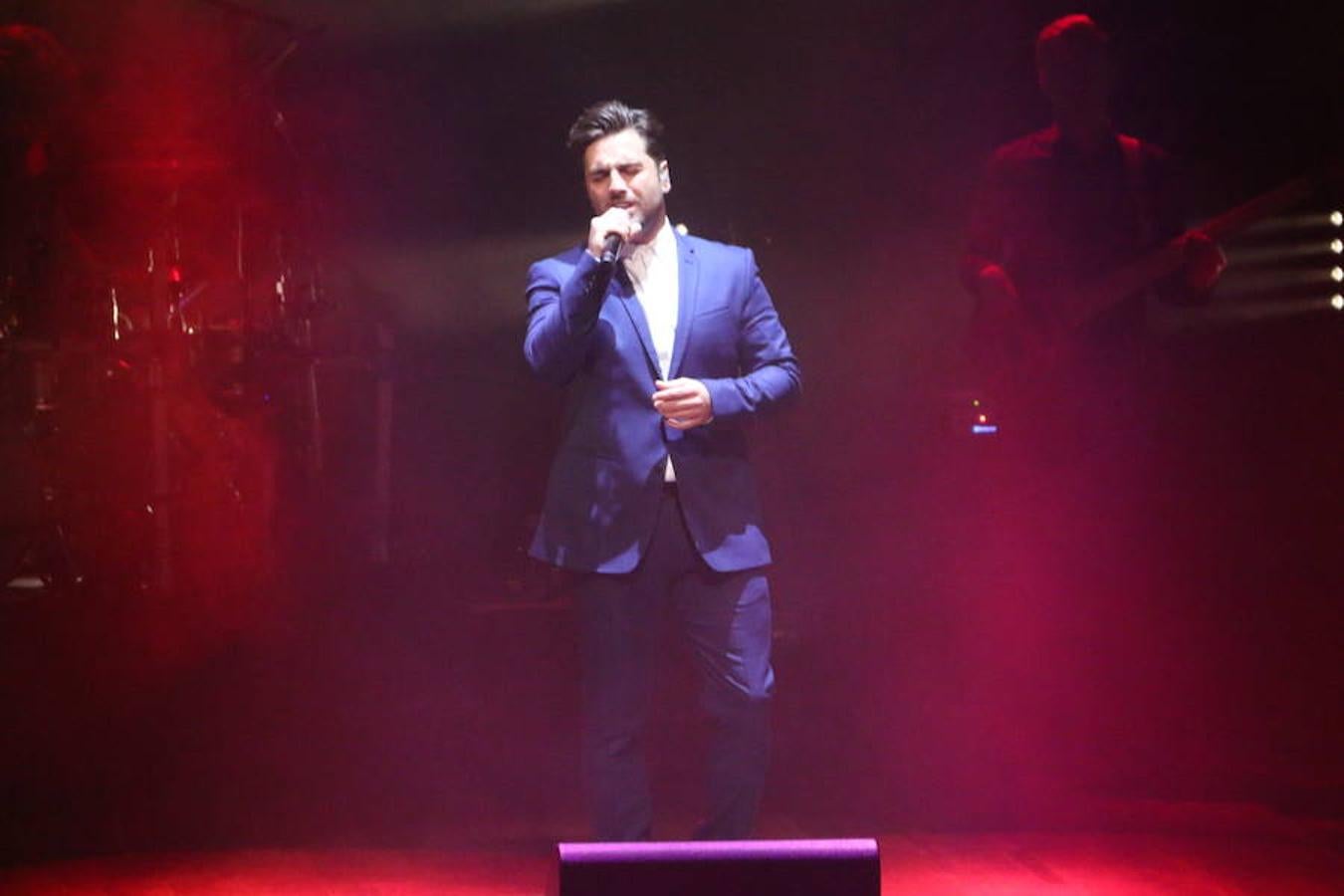 David Bustamante enamora al Auditorio de León