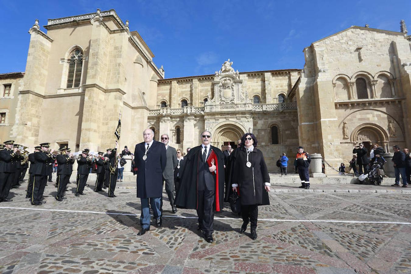 Un pendón por Baeza y León