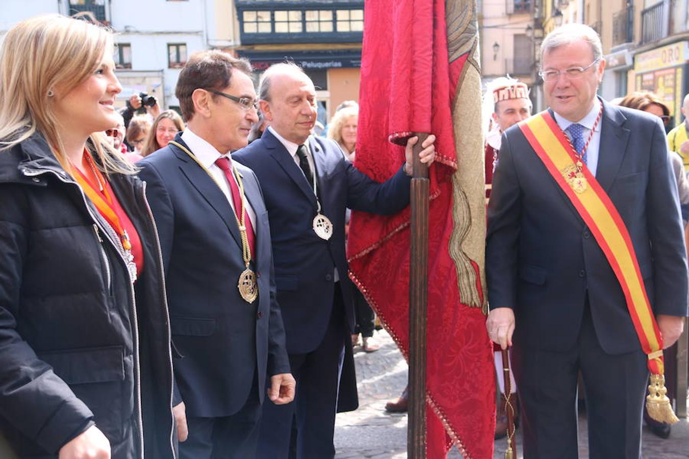 Un pendón por Baeza y León