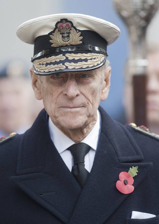 Felipe de Edimburgo con uniforme de marino en una imagen de 2011.