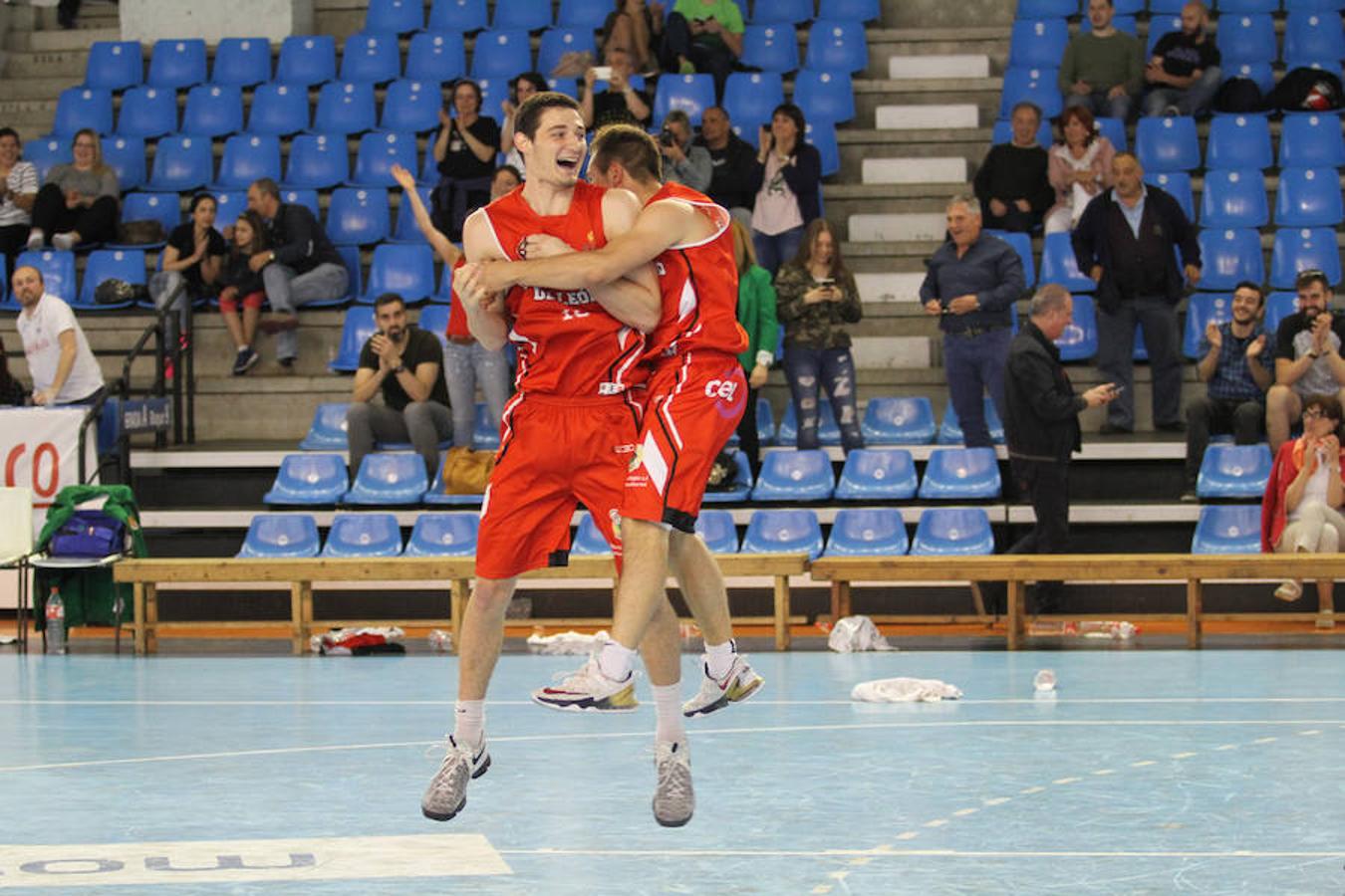 Fundación León 78-76 Cálidos Gallegos