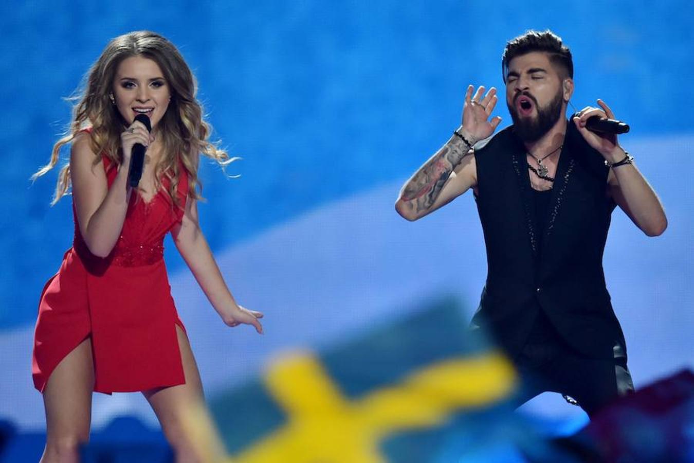Los vestidos más sexys de la gala de Eurovisión. Linca, representando a Rumanía