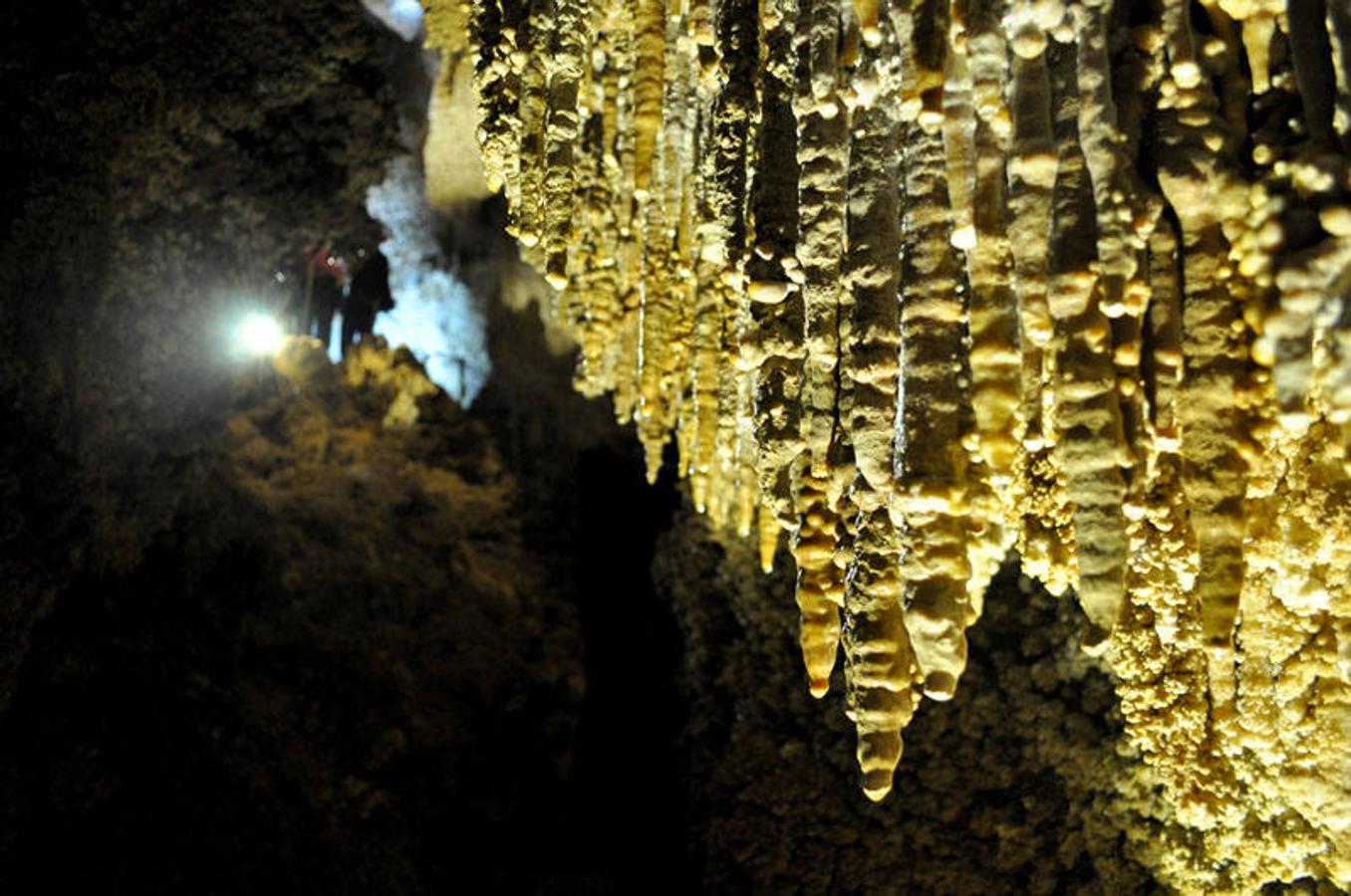 Cueva LLamazares. 