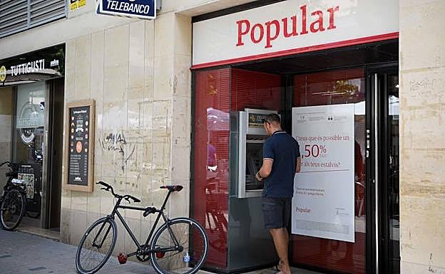 Sucursal del Banco Popular.