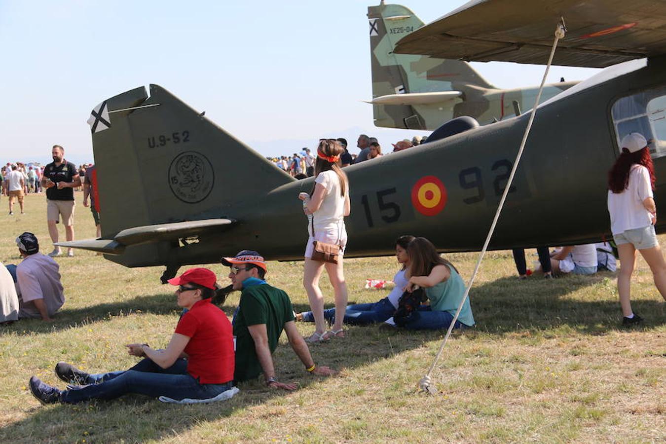 Ambiente durante la jornada de exhibición aérea