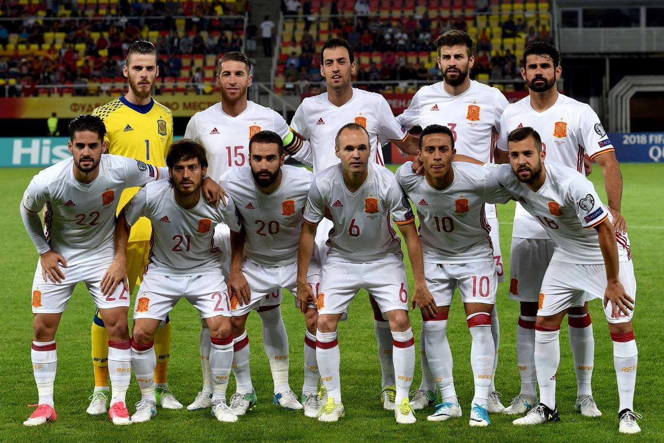 Macedonia recibe a Españane en un partido clasificatorio para el Mundial de rusia 2018.