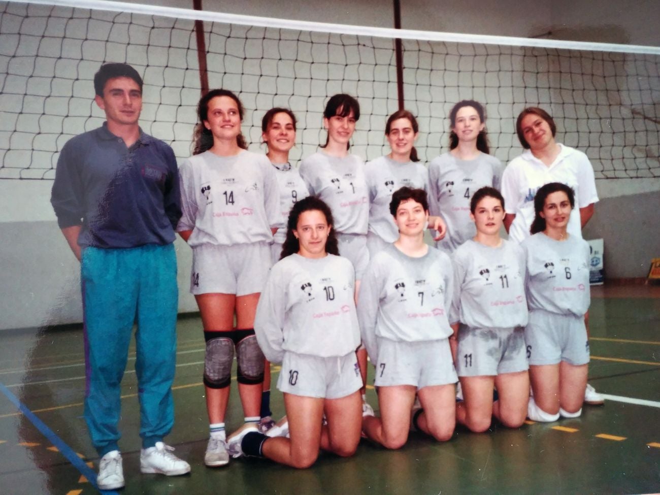 Un buen puñado de exjugadores se citan para homenajear por sorpresa a José Antonio Valladaes, el 'alma' del voleibol.