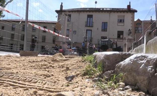 Imagen de la restauración de la plaza del Grano.