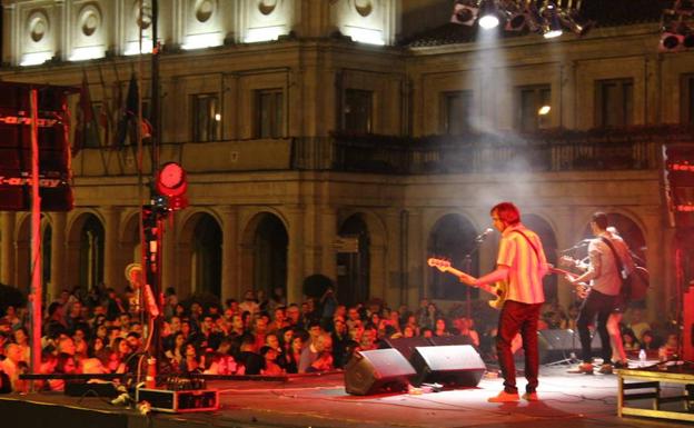 Un concierto de las fiestas de San Juan y San Pedro.